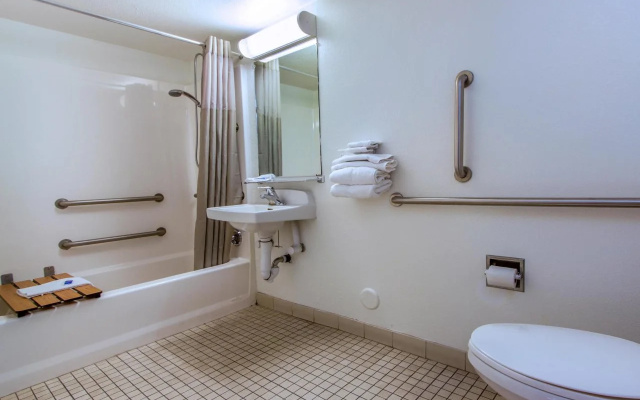 Motel 6 Phoenix, AZ - Airport - 24th Street