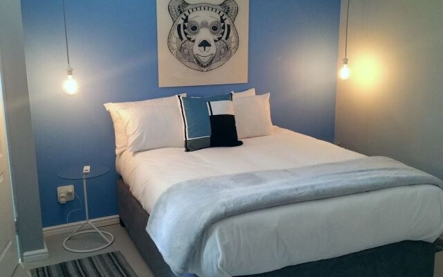 The Vibe Dorp Street