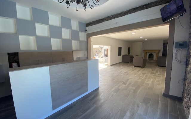 OYO Hotel Villas De San Miguel Media Luna