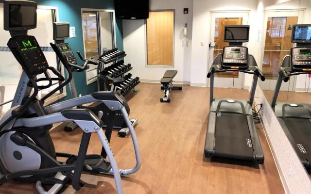 Holiday Inn Express Syracuse Airport by IHG