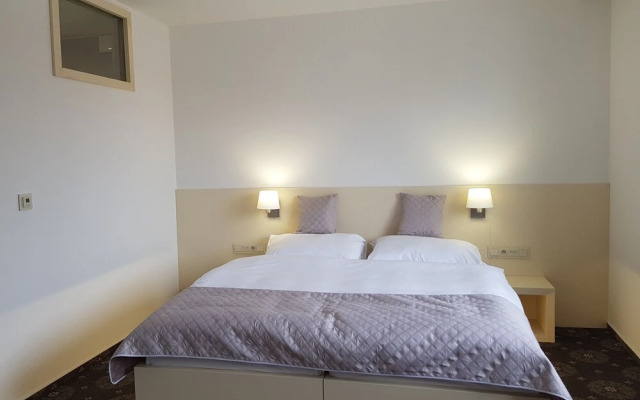 Hotel Chmelnice