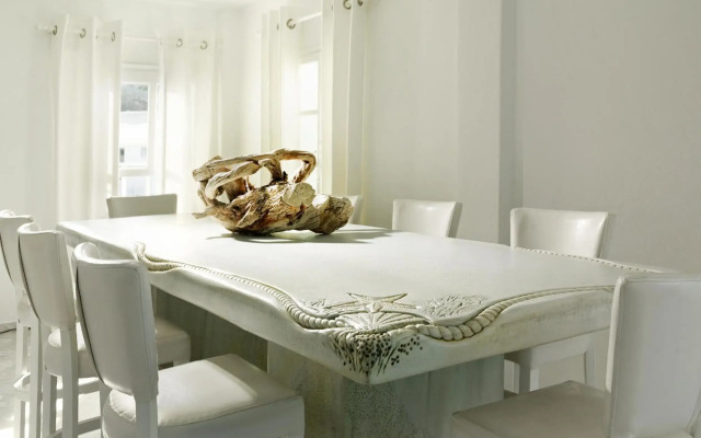 Mykonos Bay Resort & Villas