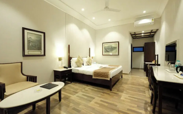 OYO 3010 Chanakya BNR Hotel