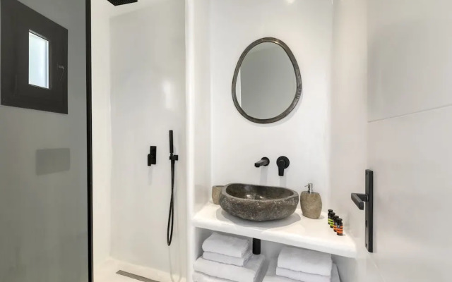 Psarou Black Villa I