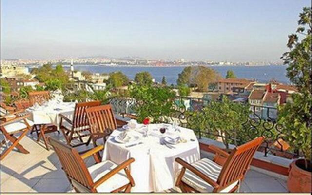 Hippodrome Hotel