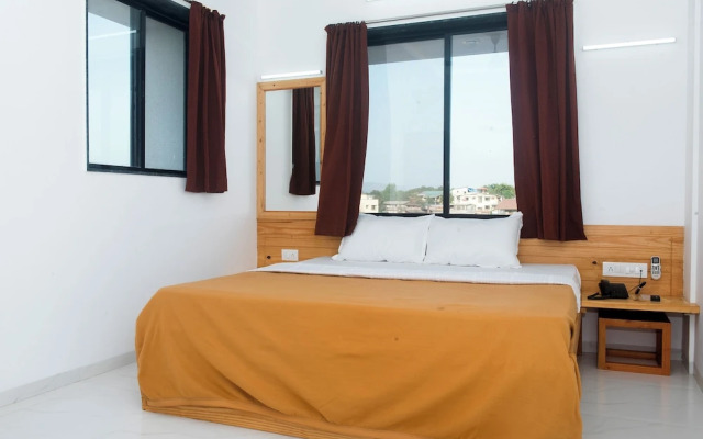 OYO 14437 Casa Fedora