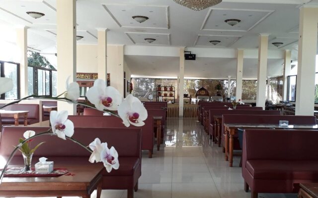 Taman Teratai Hotel