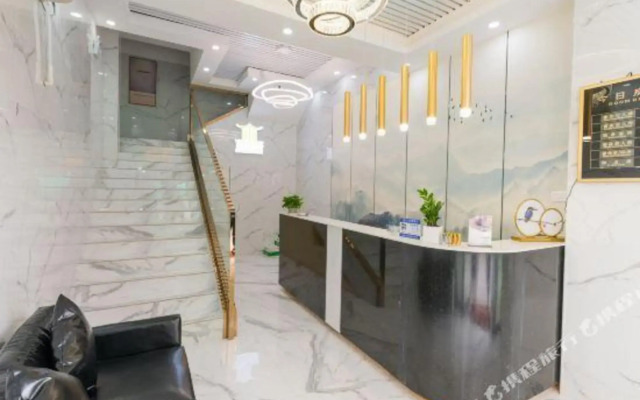 Weitesi International Apartment