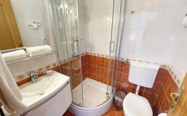 Studio Apartman Kira 5