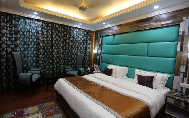 Milad Hotel