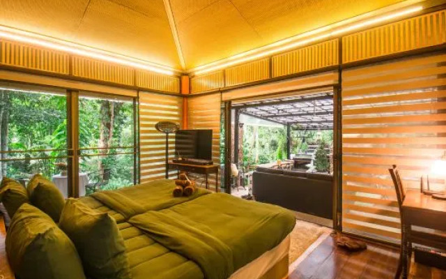 Puradise Private Residence