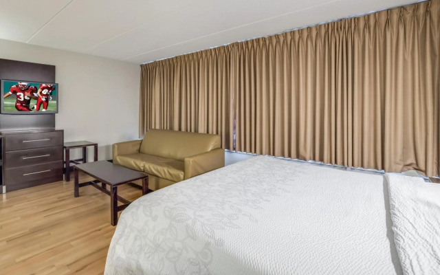 Red Roof Inn PLUS+ Boston - Woburn/ Burlington