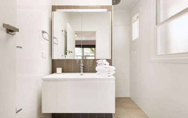 Boutique Stays - Sandy Breeze 1