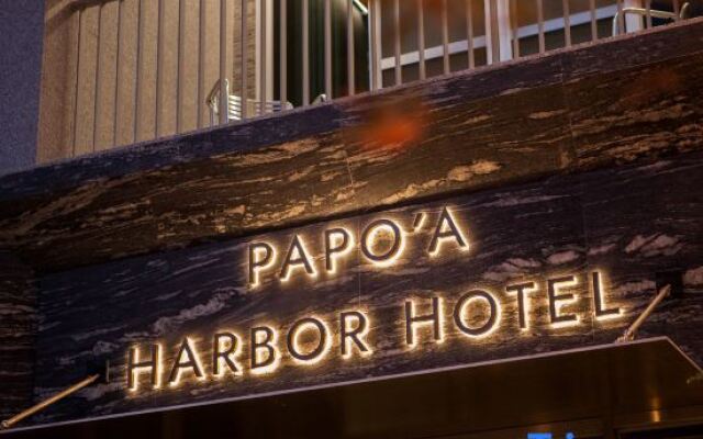 Papo'A Harbor Hotel