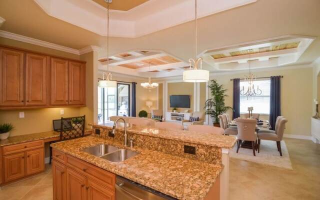 Aviamar Circle Condo