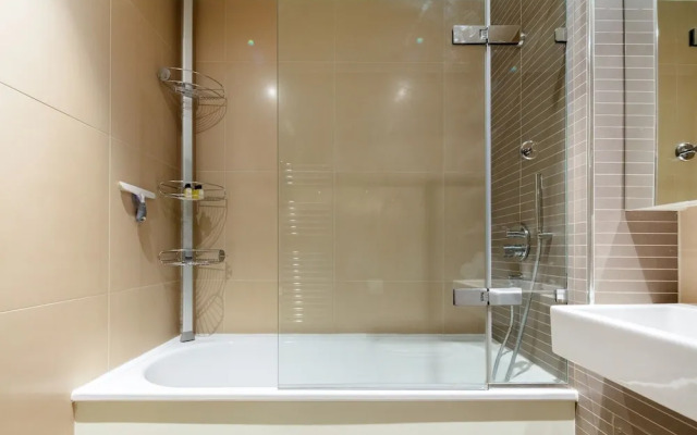 Central 1BR Near Buckingham Palace