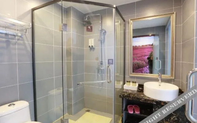 SET Chain Hotel (Xiangyang Qiaoying Yunxing Road)