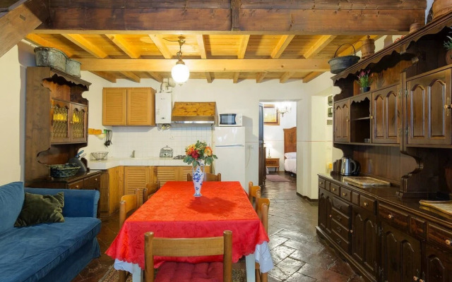 Four-room Apartment 15 Minutes From the Center of Milan
