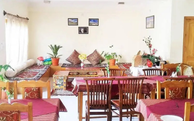 Lzakar Guest House