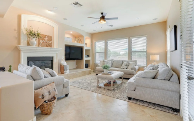 Goodyear Oasis w/ Private Pool & Hot Tub!
