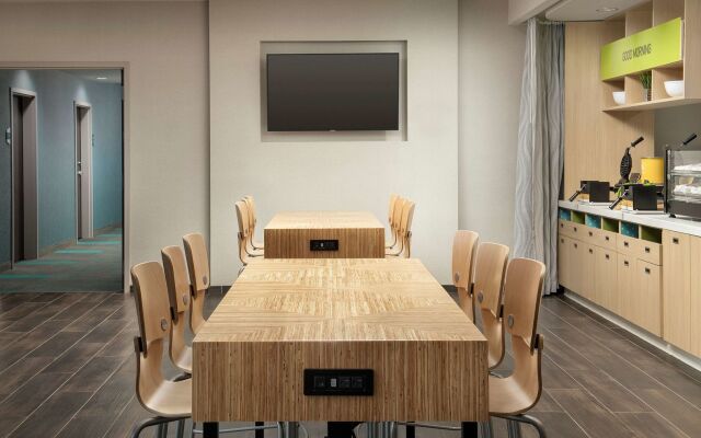 Home2 Suites by Hilton Clovis Fresno Airport