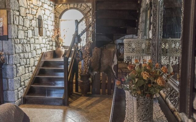 Stone Mansion Anavryti