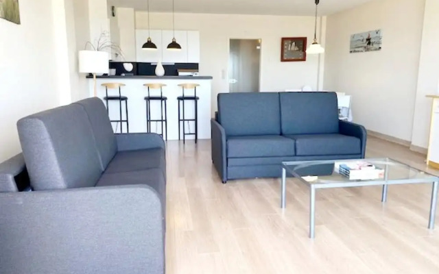 Couple Stay Near Beaches