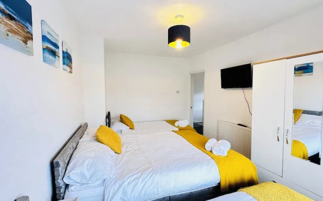 Pengam House