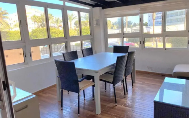 Spacious Holiday Home With Shared Pool