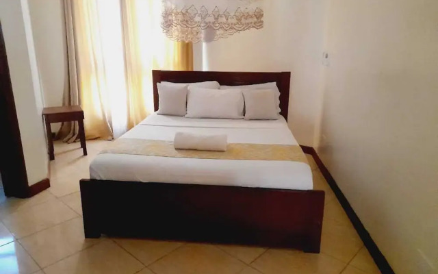 Lux Suites Dofils Assia Apartments