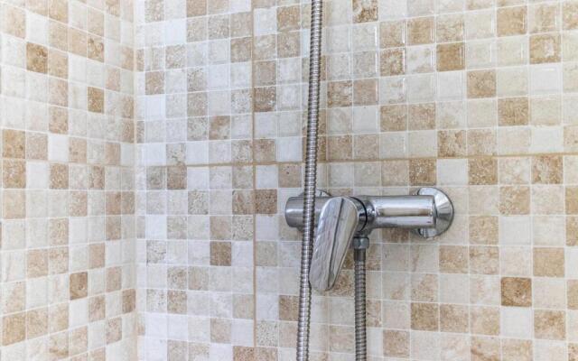 Antigua casa de escritor junto a la playa