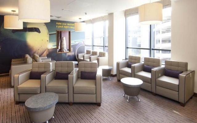 Premier Inn London Gatwick Airport - North Terminal - Image 2