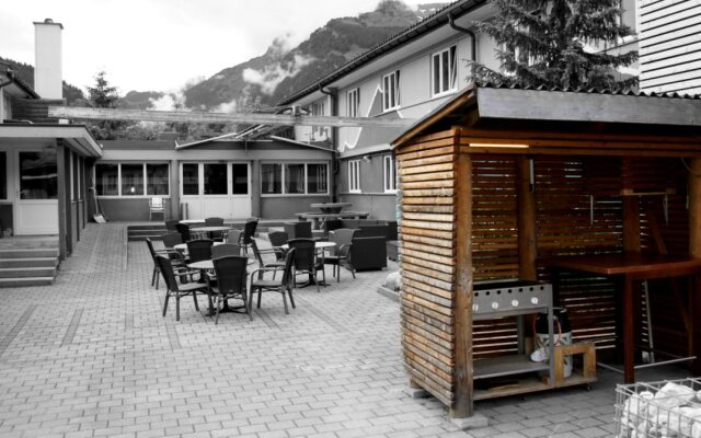Eiger Lodge Easy
