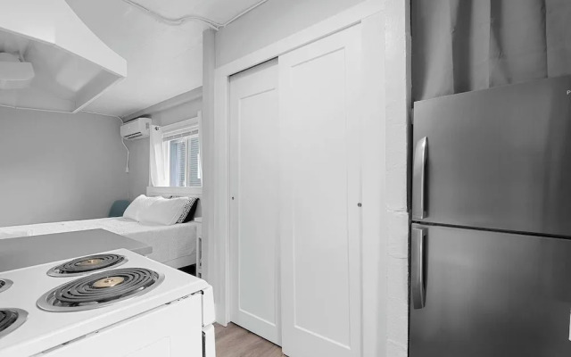 Chic City Retreat 93D