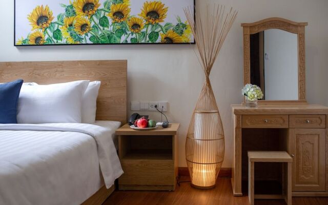 Valley Hotel & Travel
