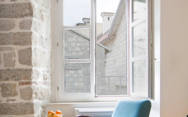 P.S. Cattaro Apartments