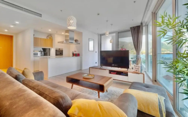One bedroom apartment-Sea&Old Town view