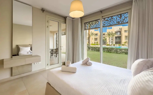 Xuru Stays I Homestyle & Summery 1bdr@ Mangroovy Free Beach Pool