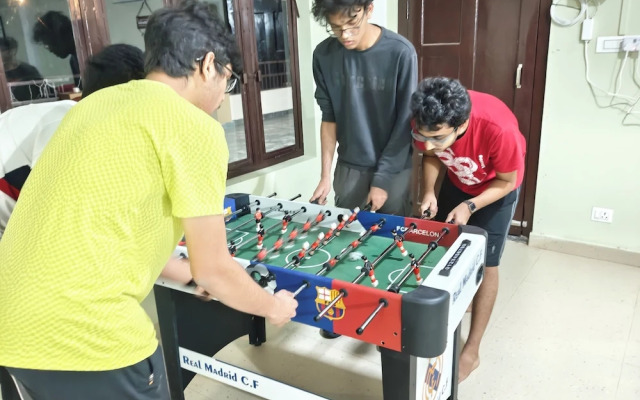 XTSY Travellers Hostel