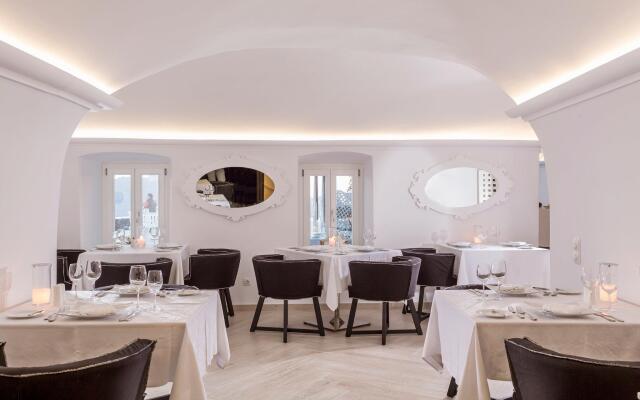 Canaves Oia Suites - Small Luxury Hotels of the World