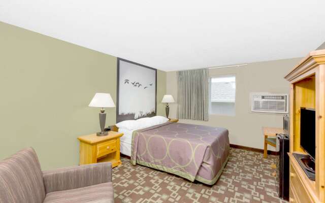 Super 8 by Wyndham Kearney