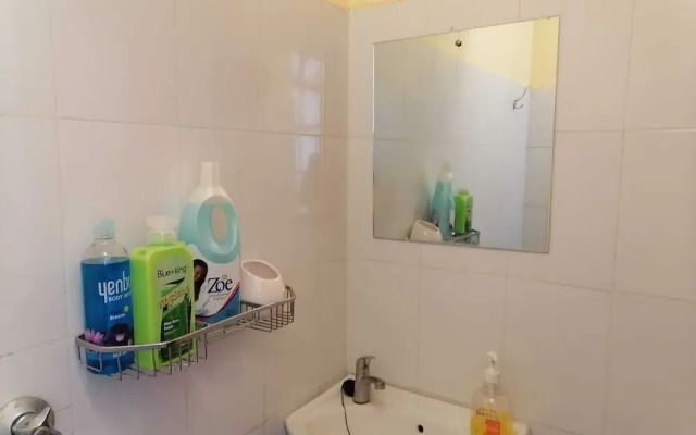 Lux Suites Trm drive Studio Apartments