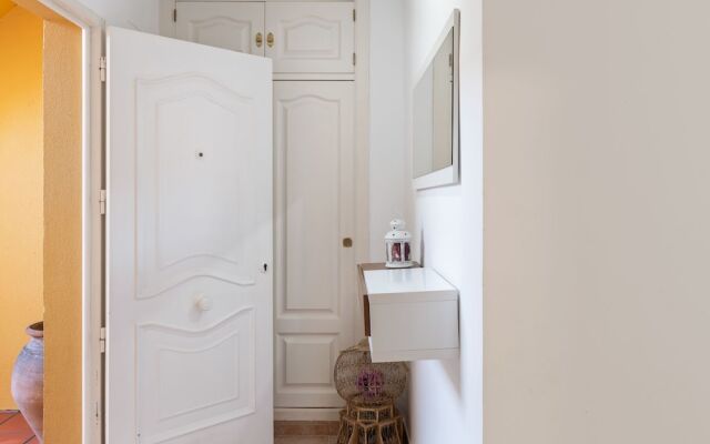 Sun-kissed Holiday Home in Islantilla With Swimming Pool