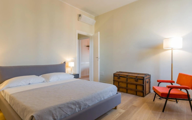 Panoramic Roof Apartment