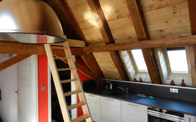 Gîte autonome, La grange a foin, piscine !