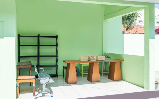 OYO 1399 Cemara Residence Syariah
