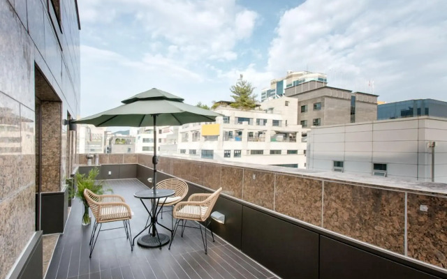 SR Suites Pangyo