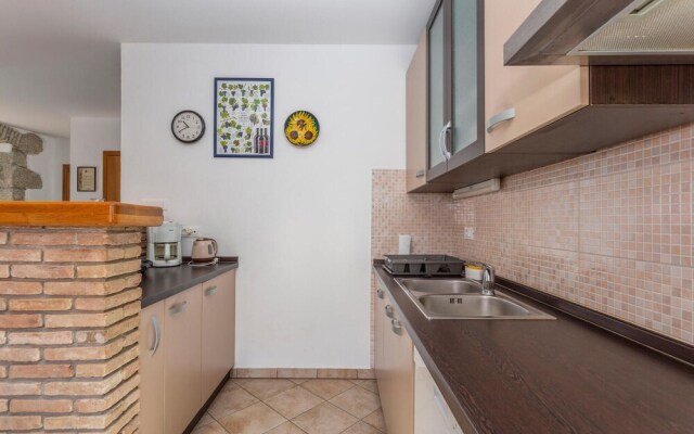 Awesome Home in Malinska With Wifi and 3 Bedrooms