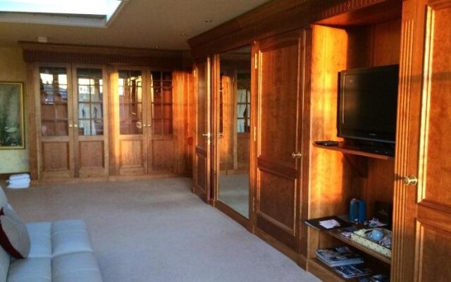 Claremont House