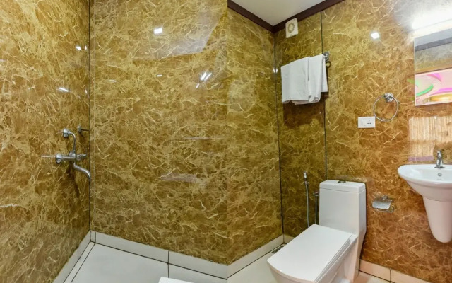 Oyo 24290 Houseboat Anugraha Deluxe